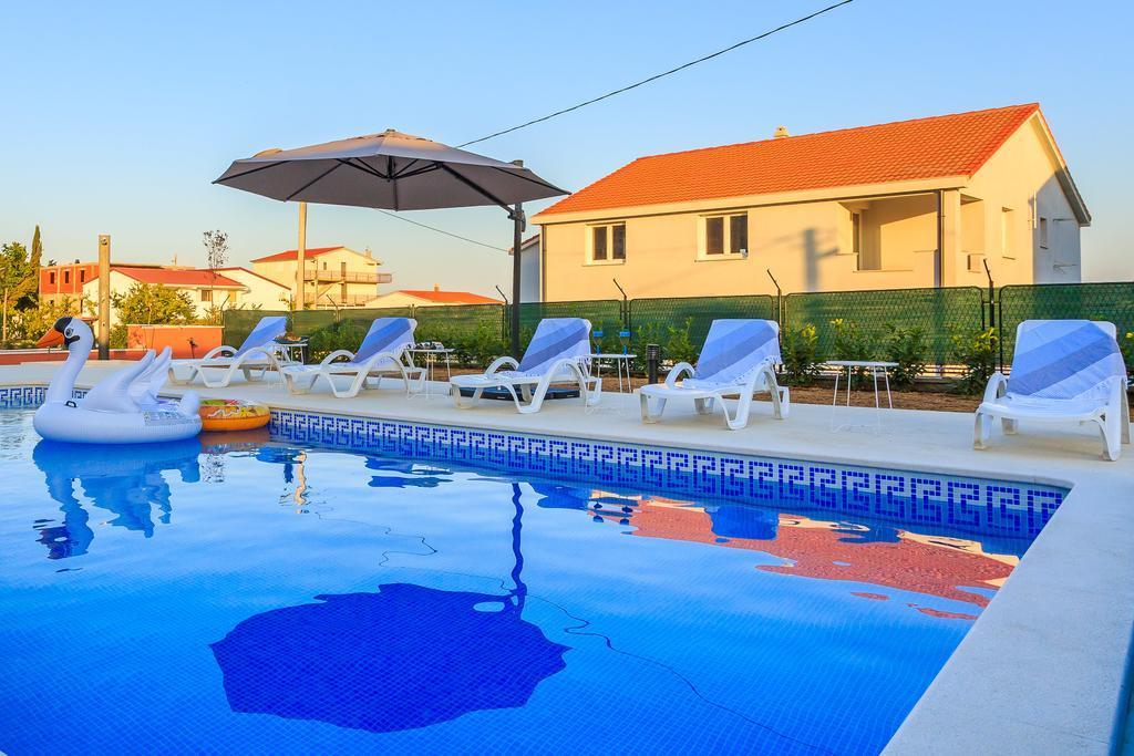 Rusula Kaštel Novi