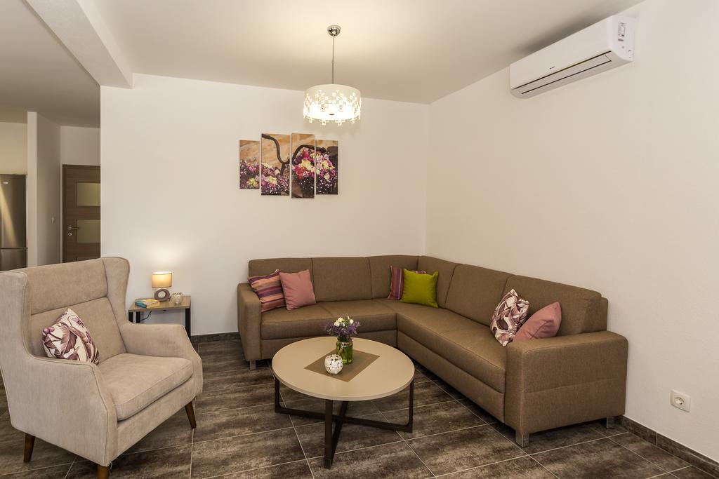 Rusula Kaštel Novi