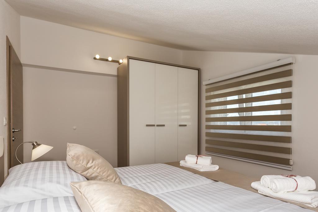 Rusula Apartman *